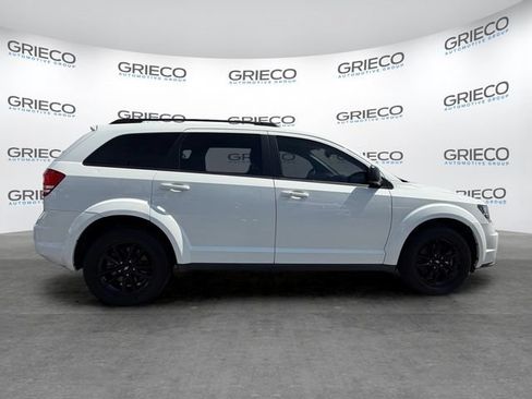 Used 2020 Dodge Journey SE w/ SE Popular Equipment Group FWD image 8