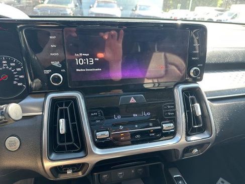 Used 2023 Kia Sorento S w/ Panoramic Sunroof Package FWD image 5