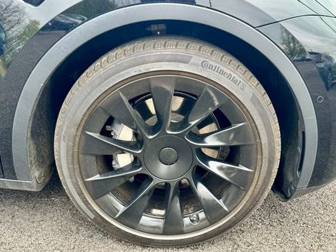 Used 2021 Tesla Model Y Long Range AWD/4WD image 13