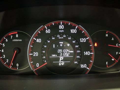 Used 2017 Honda Accord Sport image 32