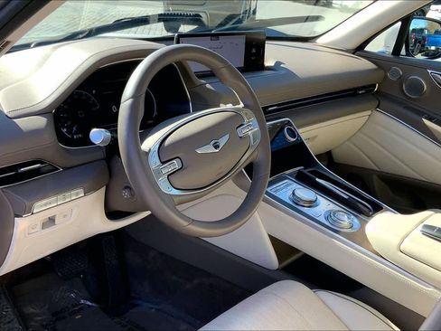 Used 2024 Genesis GV80 2.5T w/ Prestige Package image 17