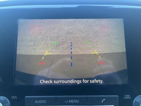 Used 2022 Nissan Titan SV w/ Accessory Utility Package image 13