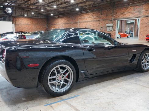 Used 2004 Chevrolet Corvette Z06 RWD image 14