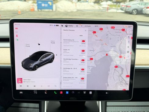 Used 2018 Tesla Model 3 Long Range image 64