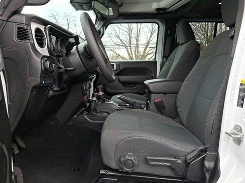 Used 2025 Jeep Wrangler Unlimited Sport S 4xe AWD/4WD image 13