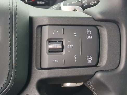 Certified 2025 Land Rover Defender 110 V8 AWD/4WD image 27