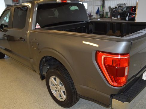 Used 2023 Ford F150 XLT image 5