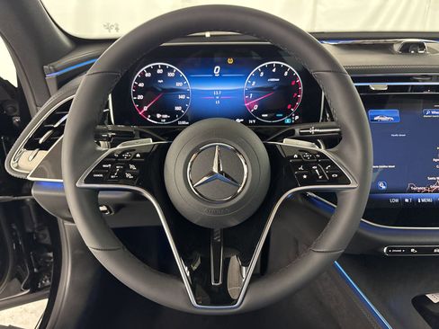 New 2026 Mercedes-Benz E 450 4MATIC Sedan image 17
