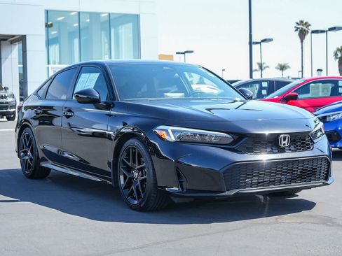 Used 2025 Honda Civic Sport image 3