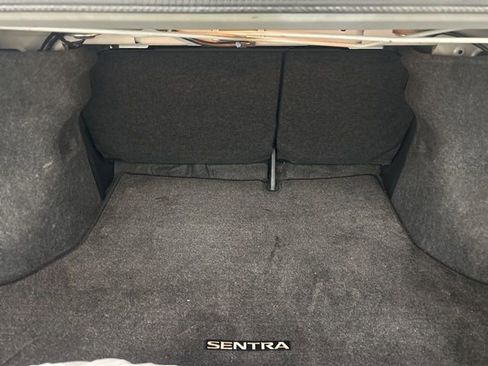 Used 2018 Nissan Sentra SR w/ SR Midnight Edition Package image 25