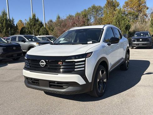 New 2026 Nissan Kicks SR FWD image 4