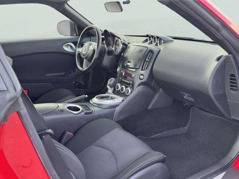 Used 2015 Nissan 370Z Coupe RWD image 58