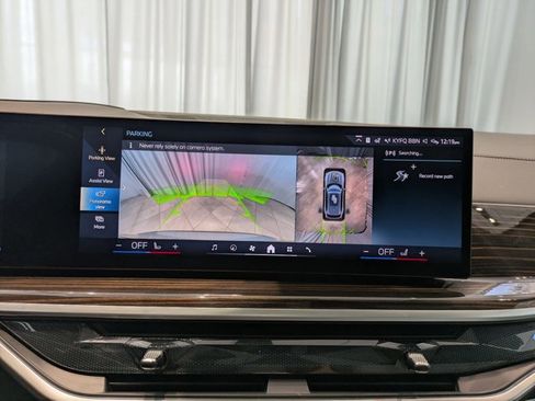 Used 2025 BMW X5 xDrive50e w/ M Sport Package image 20