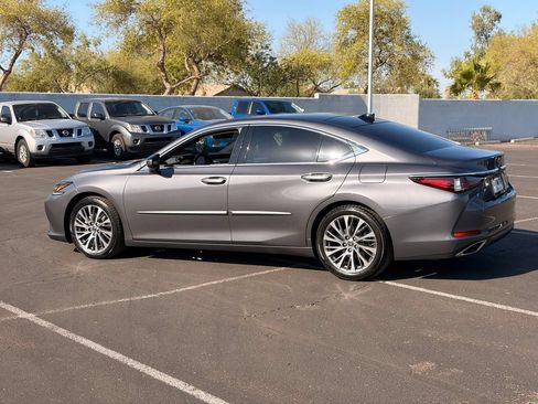 Used 2020 Lexus ES 350 w/ Premium Package FWD image 4