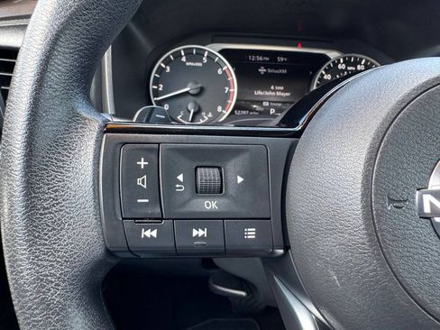 Used 2023 Nissan Rogue SV AWD/4WD image 17