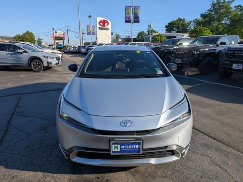 Certified 2024 Toyota Prius Prime FWD image 11