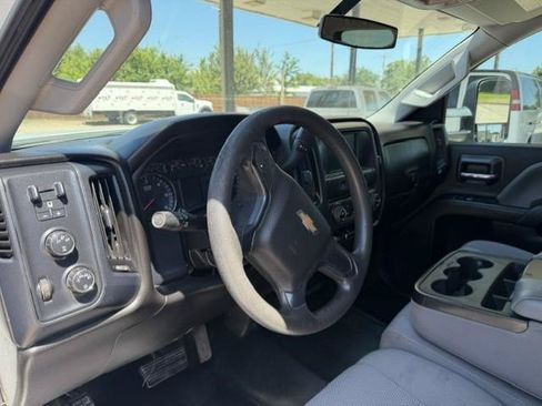 Used 2016 Chevrolet Silverado 3500 W/T AWD/4WD image 7