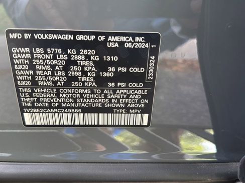 Used 2024 Volkswagen Atlas Cross Sport SEL image 30