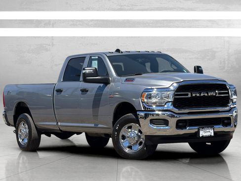 Used 2024 RAM 3500 Tradesman w/ Chrome Appearance Group AWD/4WD image 2
