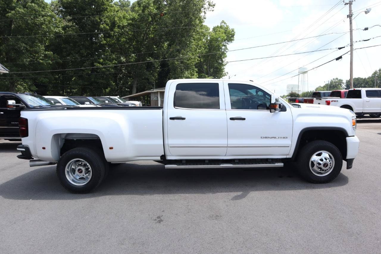 Used 2018 GMC Sierra 3500 Denali w/ Duramax Plus Package AWD/4WD image 4