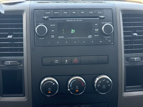 Used 2012 RAM 1500 Express RWD image 4