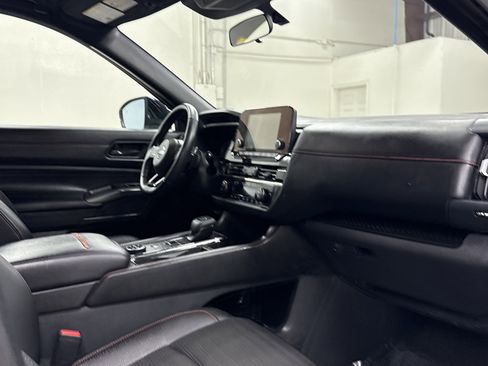 Used 2024 Nissan Pathfinder Rock Creek image 26