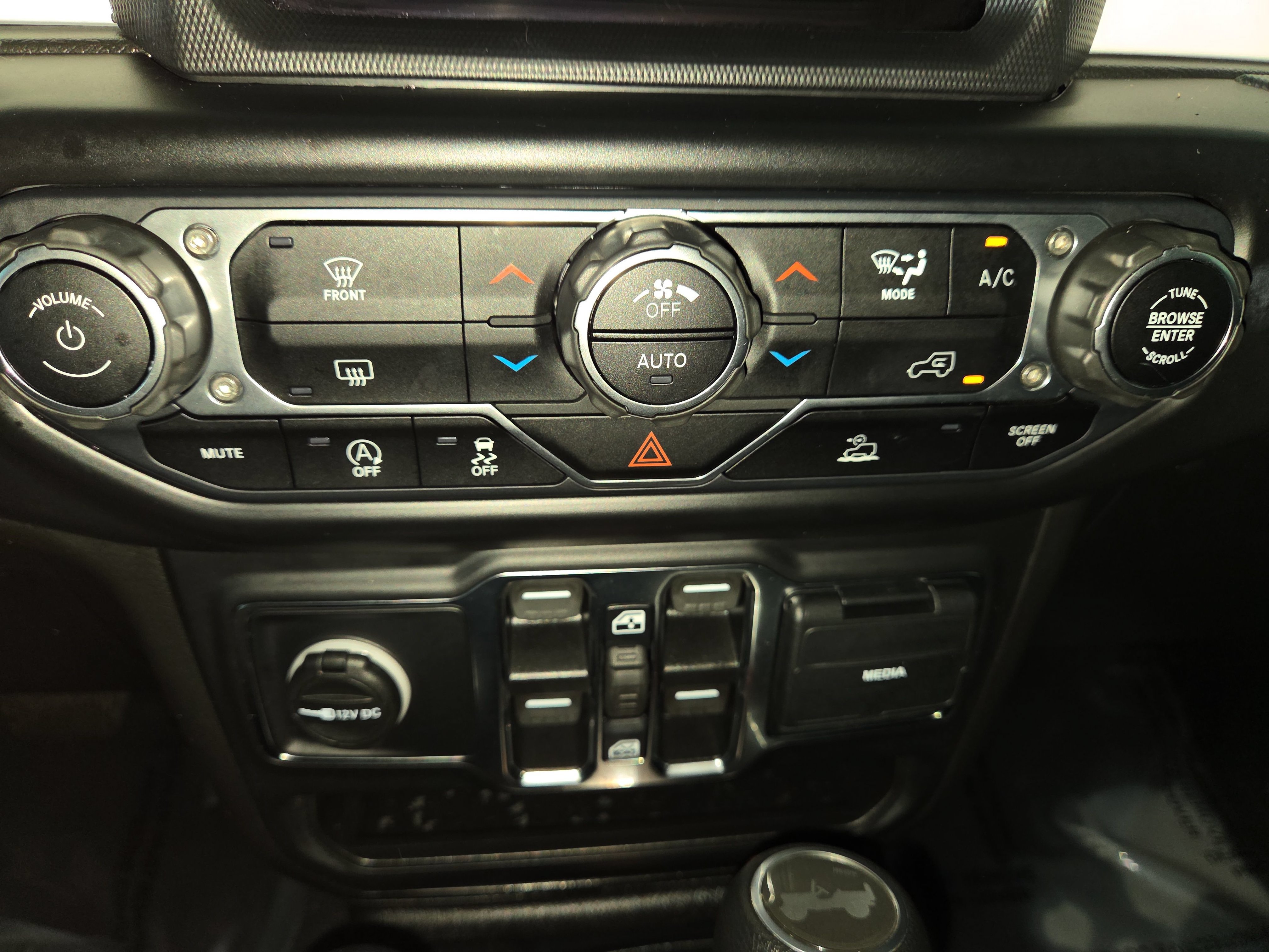 Used 2021 Jeep Wrangler Unlimited Sport AWD/4WD image 21