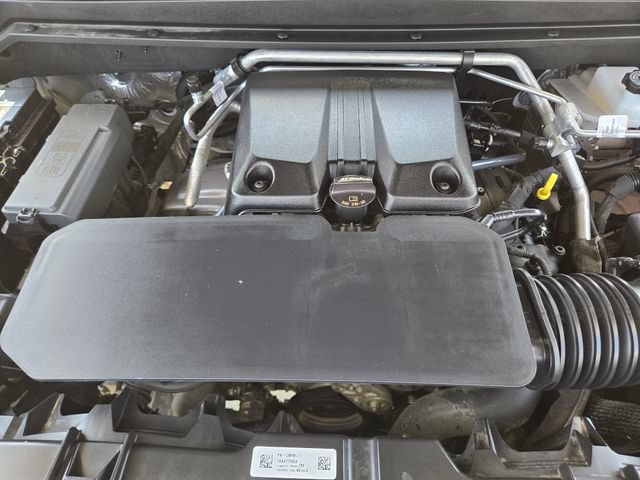 Used 2024 Chevrolet Colorado Trail Boss w/ Advanced Trailering Package AWD/4WD image 30