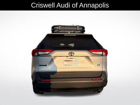 Used 2021 Toyota RAV4 LE image 4