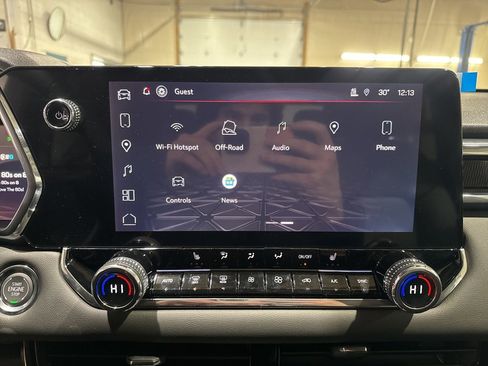 New 2026 GMC Canyon Elevation w/ Convenience Package image 27