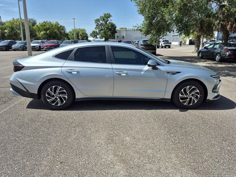New 2026 Hyundai Sonata Blue FWD image 7