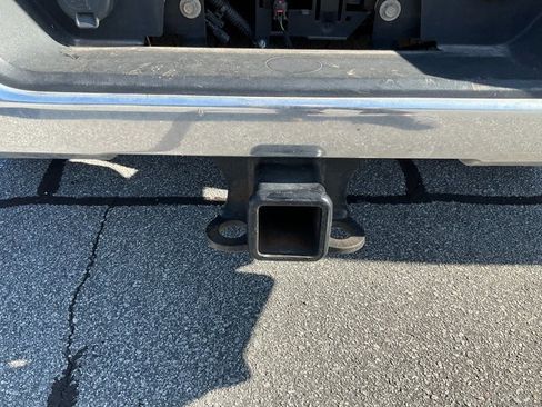 Used 2022 GMC Sierra 2500 SLE w/ SLE Convenience Package image 8