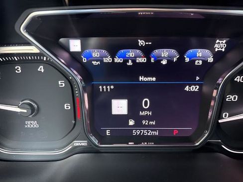 Used 2021 GMC Yukon XL SLT w/ SLT Premium Package AWD/4WD image 5