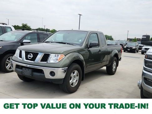 Used 2005 Nissan Frontier SE w/ (P01) Power Pkg AWD/4WD image 1