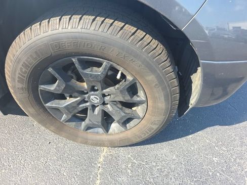 Used 2021 Nissan Frontier SV w/ Midnight Edition Floor Mats RWD image 4