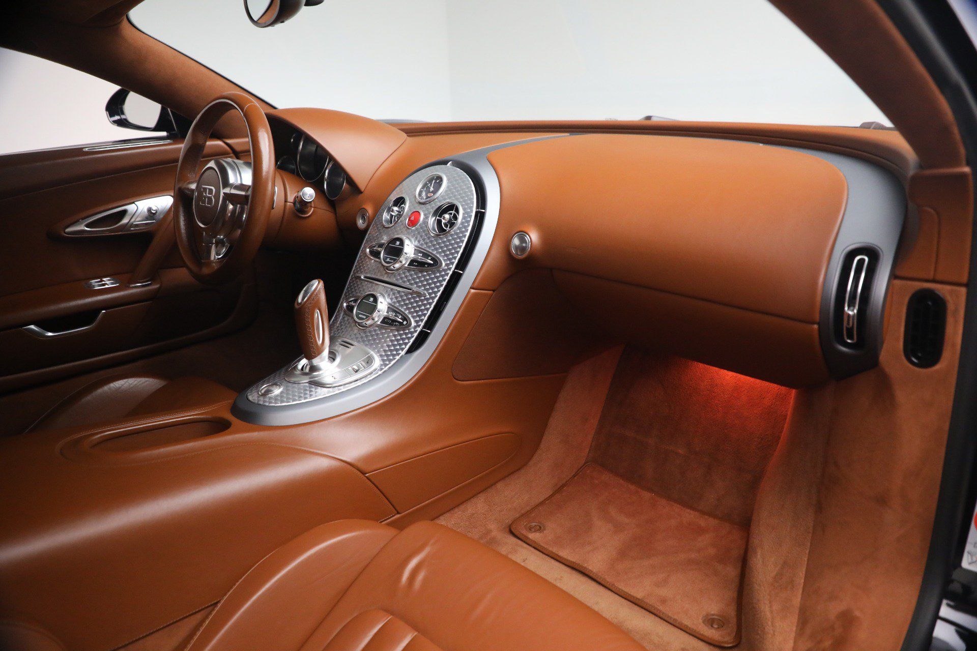 Used 2006 Bugatti Veyron AWD/4WD image 18