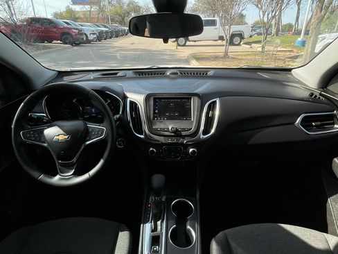 Used 2024 Chevrolet Equinox LT image 10