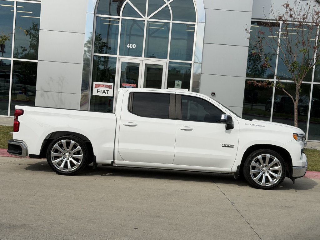 Used 2022 Chevrolet Silverado 1500 LT RWD image 3