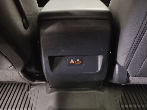 Used 2022 Nissan Frontier PRO-4X w/ Off-Road Protection Package AWD/4WD image 39