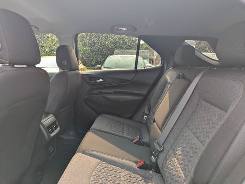 Used 2022 Chevrolet Equinox LT AWD/4WD image 25
