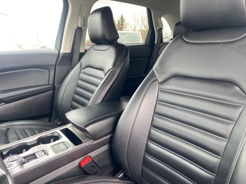 Used 2024 Ford Edge SEL AWD/4WD image 13