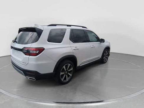 Used 2023 Honda Pilot Elite image 8