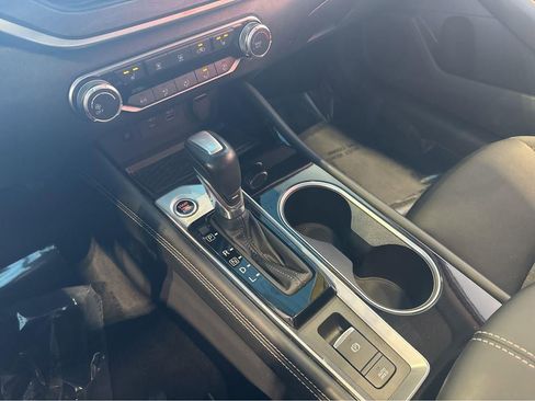 Used 2023 Nissan Altima 2.5 SV w/ SV Premium Package image 24