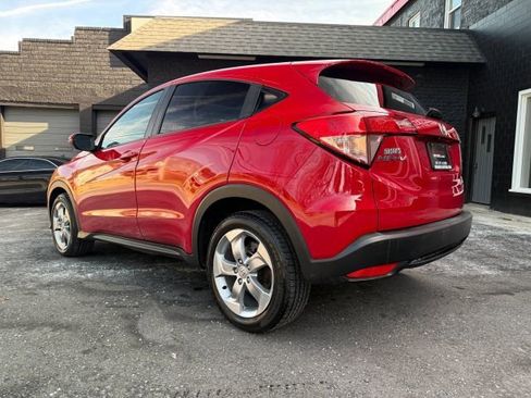 Used 2016 Honda HR-V EX image 3