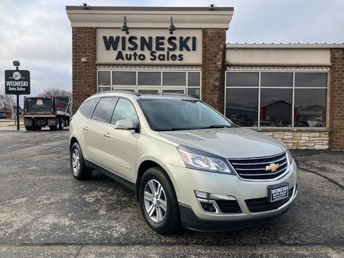 Used 2015 Chevrolet Traverse LT image 1