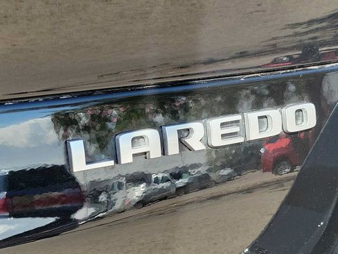 Used 2025 Jeep Grand Cherokee L Laredo AWD/4WD image 11