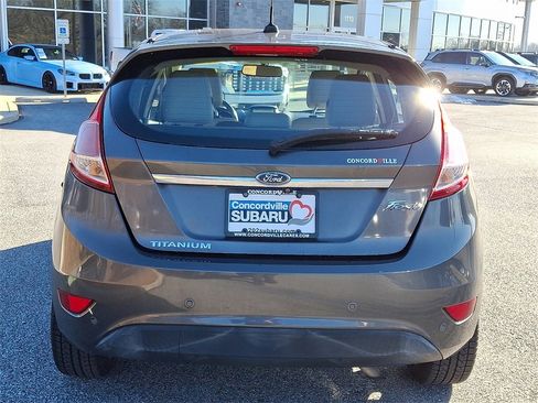 Used 2017 Ford Fiesta Titanium image 5