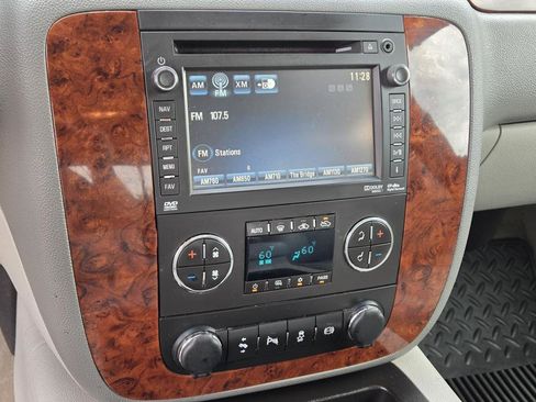 Used 2014 Chevrolet Silverado 2500 LTZ w/ LTZ Plus Package AWD/4WD image 24