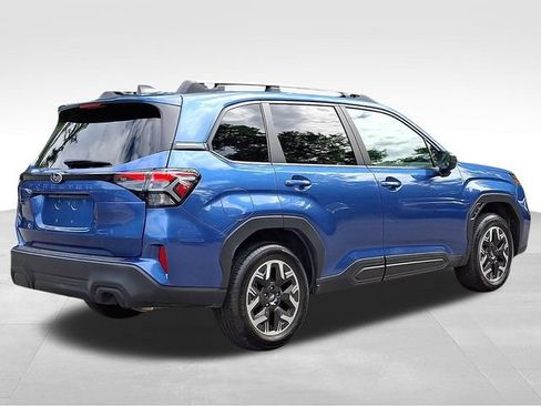 Used 2026 Subaru Forester Premium AWD/4WD image 6
