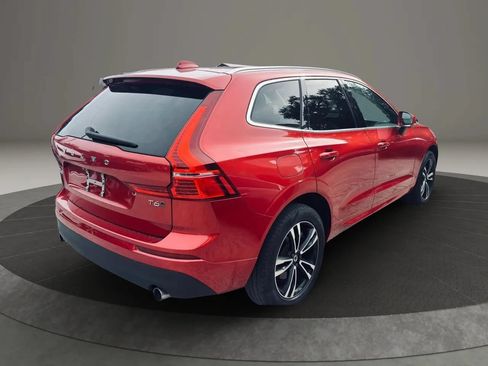 Used 2018 Volvo XC60 T6 Momentum AWD/4WD image 5